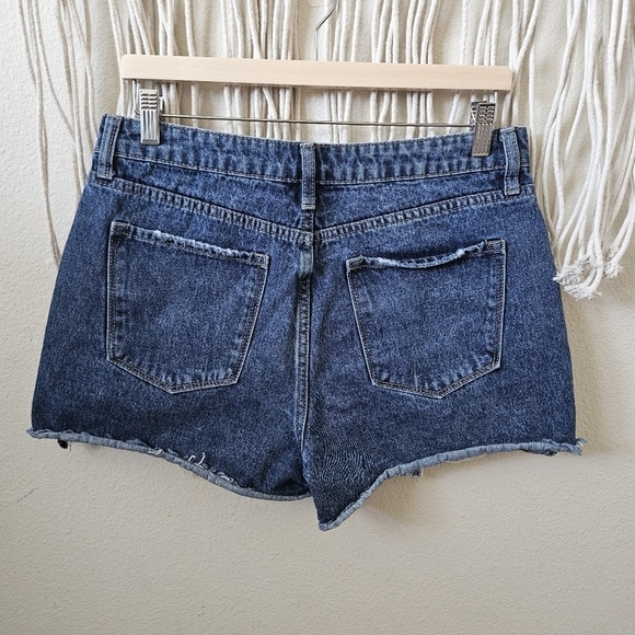 KanCan Denim Shorts Distressed High-Waisted 11/29 - Picture 3 of 6